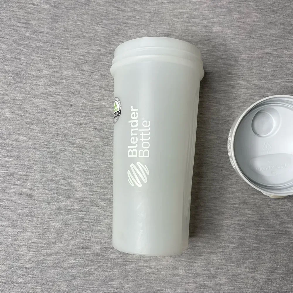 BlenderBottle Classic V2 28 Oz Shaker Bottle